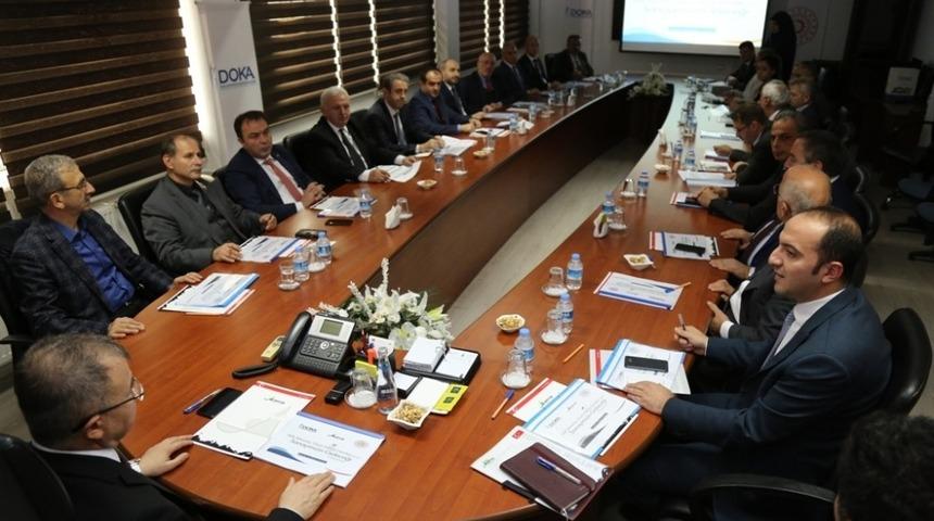 Milli Teknoloji ve G&uuml;&ccedil;l&uuml; Sanayi Hamlesi i&ccedil;in toplandılar