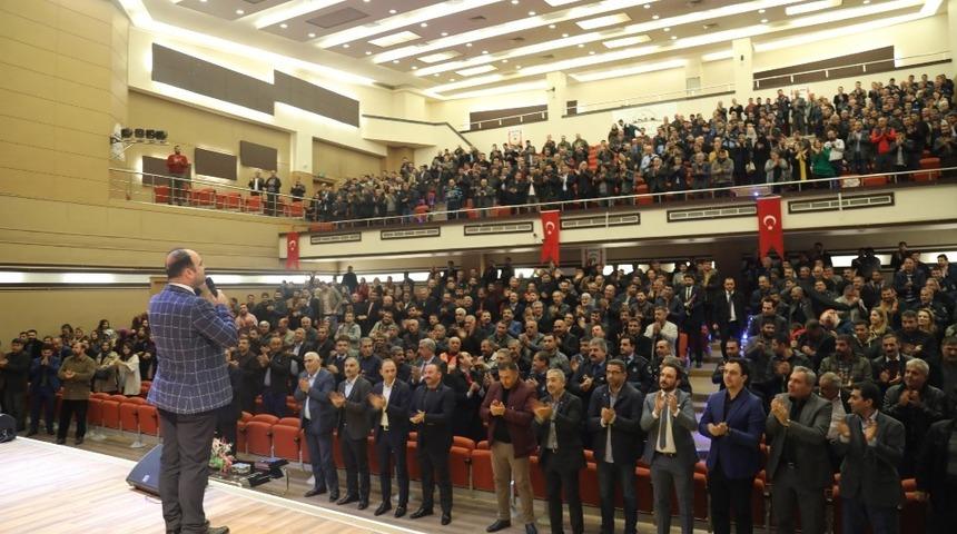 Şanlıurfa B&uuml;y&uuml;kşehir Belediye Başkanı Nihat &Ccedil;ift&ccedil;i: