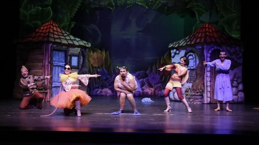 &ldquo;Kurbağa &Ouml;yk&uuml;leri&rdquo; son kez sahneleniyor