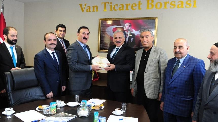 Vali Zorluoğlu&rsquo;ndan Van Ticaret Borsasına ziyaret