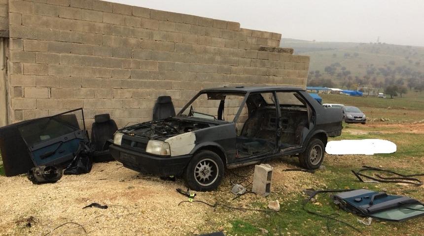 Oto hırsızları yakayı ele verdi