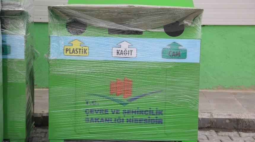 &Ccedil;evre ve Şehir&ccedil;ilik Bakanlığından Develi&rsquo;ye geri d&ouml;n&uuml;ş&uuml;m kumbara desteği