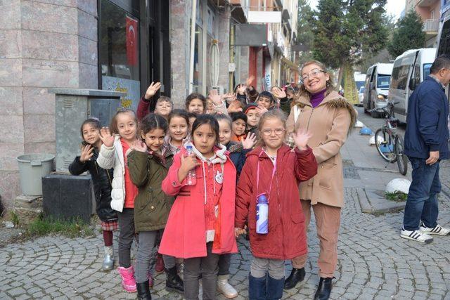 Bozüyük’te çocuklar için “Ormanın Sesi” sahnelendi