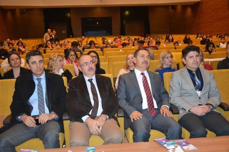 Uysal, okul etkinliklerine katıldı G2