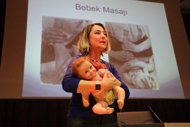 KBÜ’de “Bebek Masajı ve Bebek Gelişimi” konferansı