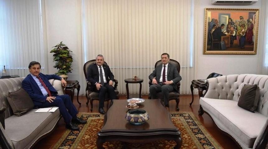 Milletvekilleri, Milli Eğitim Bakanı Sel&ccedil;uk&rsquo;u ziyaret etti