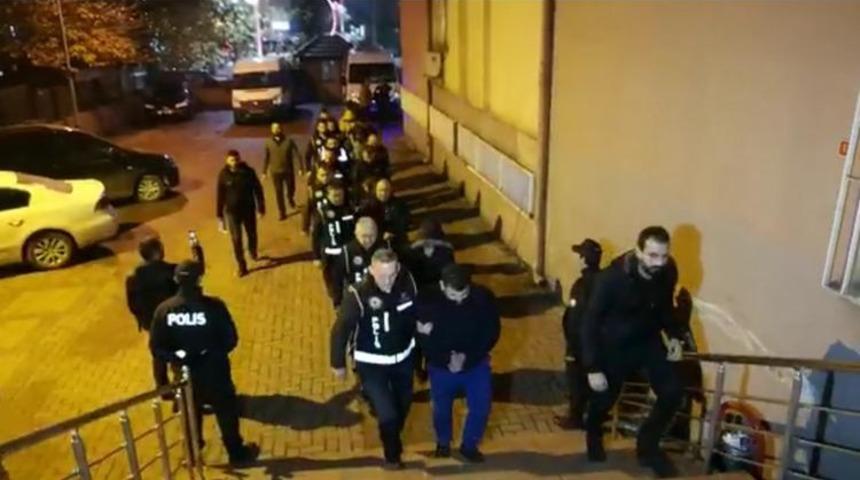 Aralarında öyle kişiler var ki! Çok sayıda kişi gözaltına alındı!