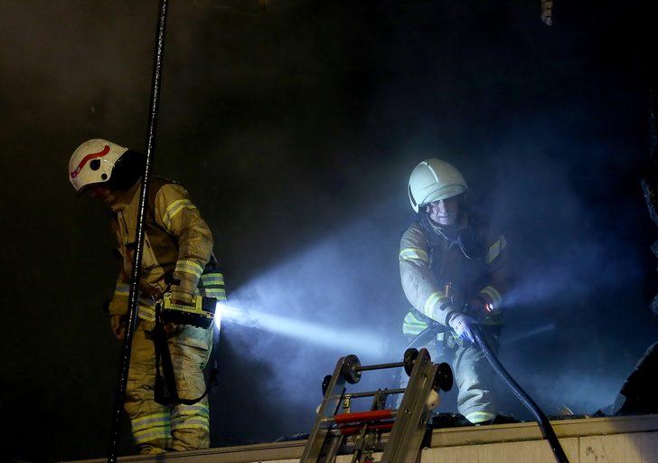 Zeytinburnu'nda çıkan yangın korkuttu  G1