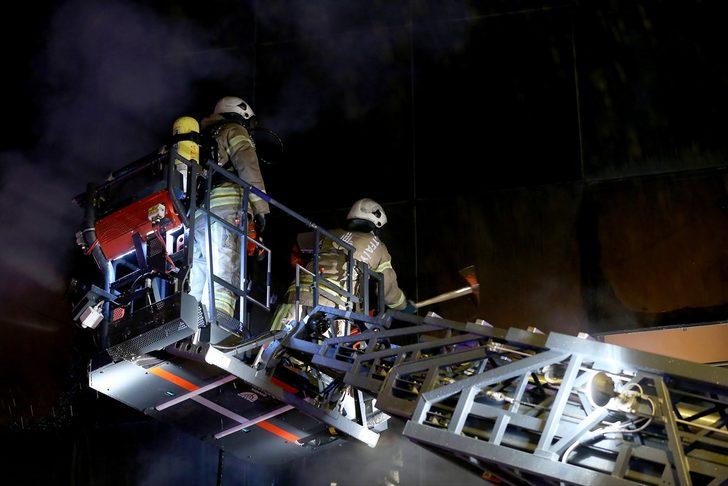 Zeytinburnu'nda çıkan yangın korkuttu  G2