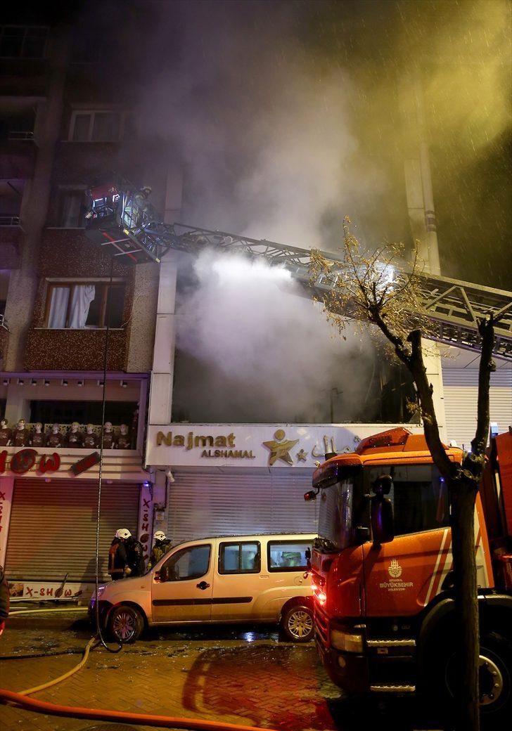 Zeytinburnu'nda çıkan yangın korkuttu  G5