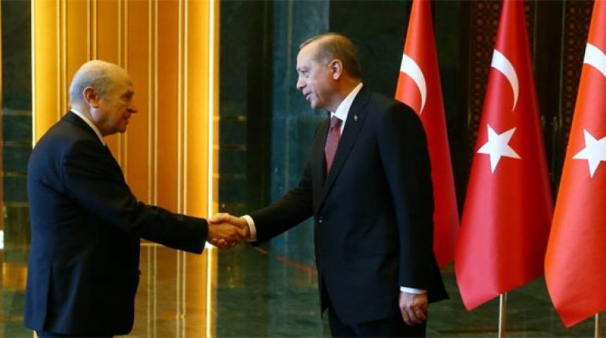 WhatsApp &uuml;zerinden beklediğim yanıt geldi diyerek duyurdu: İstanbul s&uuml;rprizi