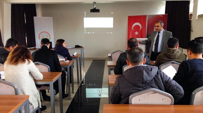 Veterinerlere k&uuml;pe affı eğitimi verildi