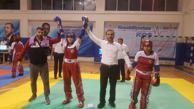 Pazaryerili sporcular kick boksta madalyaları topladı