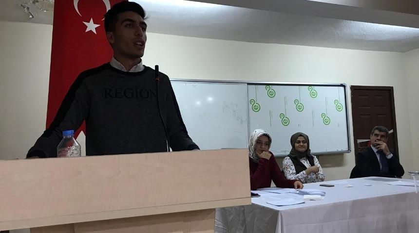 Malazgirtli Demir yeniden &ouml;ğrenci temsilcisi oldu