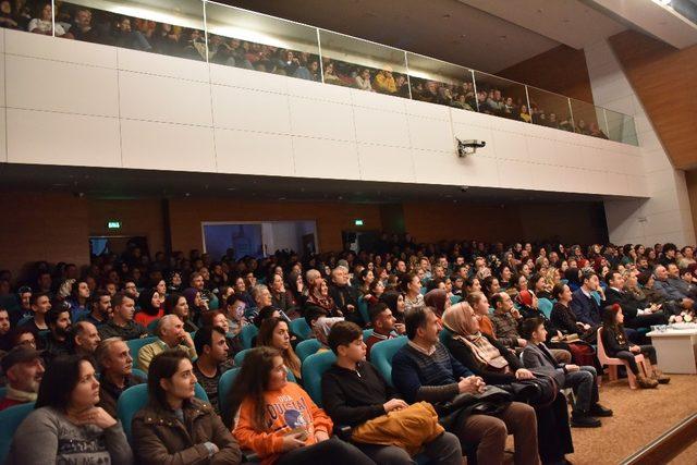 “Vay sen misin ben olan” kahkaha fırtınası estirdi