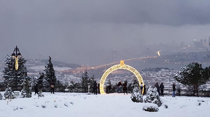 'İstanbul'a kar yağmayacak' tartışması! Bir a&ccedil;ıklama da Prof. Dr. Orhan Şen'den geldi
