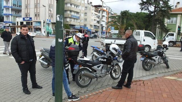 Burhaniye’de motosiklet kazaları bitmiyor