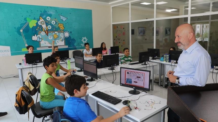 Kocasinanlı &Ccedil;ocuklar, Gen&ccedil;lik Merkezinde Verimli Zaman Ge&ccedil;iriyor