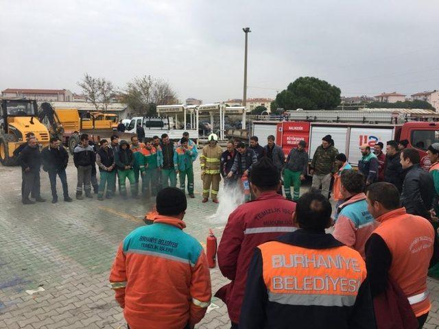 Burhaniye Belediyesi’ndeki tatbikat gerçeğini aratmadı