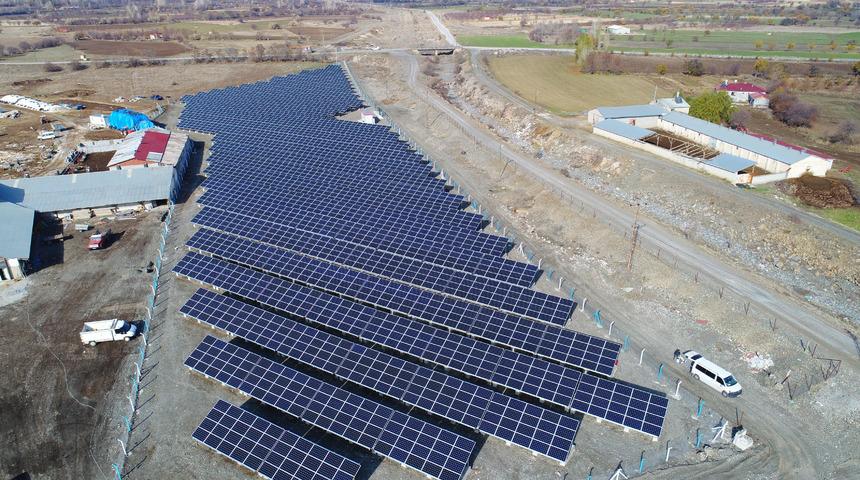 CW Enerji'den Erzincan'a 1,1 megavatlık güneş santrali