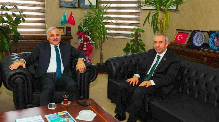 Vali Zorluoğlu&rsquo;ndan Rekt&ouml;r Battal&rsquo;a veda ziyareti