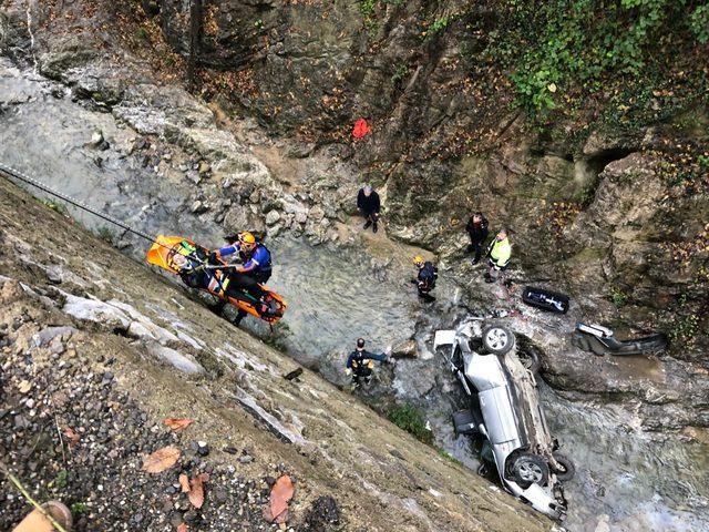 Zonguldak’ta otomobil dereye uçtu: 1 ölü, 1 yaralı (2)- Yeniden