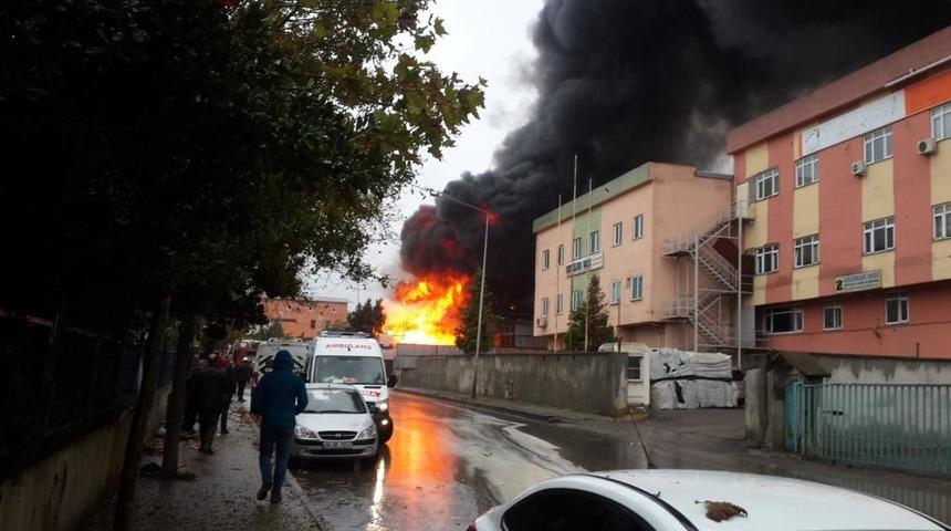 Tuzla'da fabrika yangınI! 