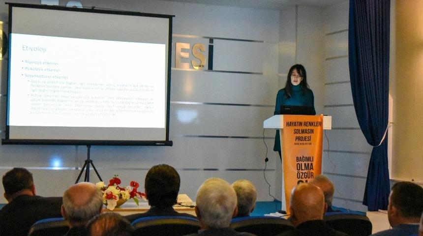 İpekyolu Belediyesinden &ldquo;Madde Bağımlılığıyla M&uuml;cadele&rdquo; semineri