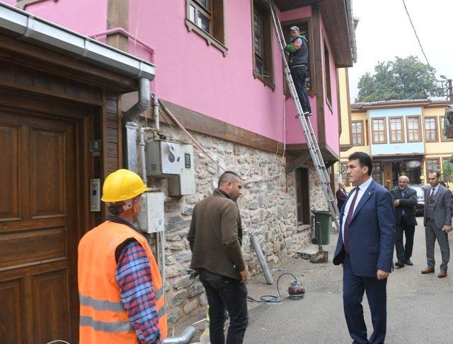 Oruçbey Caddesi’nde örnek çalışma