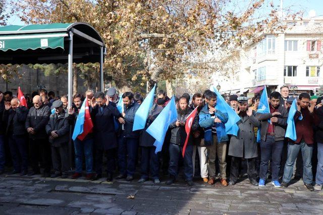 Kerem Abdulveli için gıyabi cenaze namazı kılındı