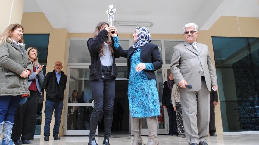 Fatma Acar Akdeniz B&ouml;lge Birincisi Oldu
