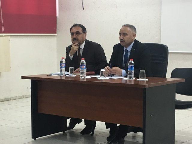 Elazığ’da ilkokul müdürleri ile değerlendirme toplantısı