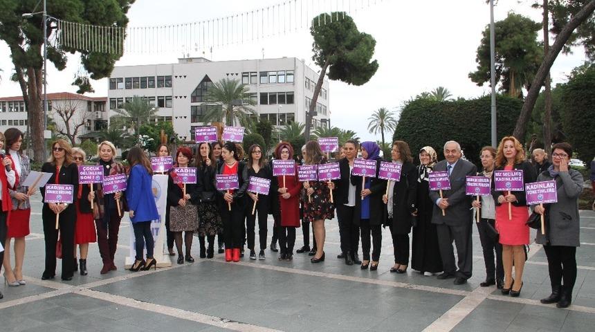 D&uuml;nya Kadın Hakları G&uuml;n&uuml;