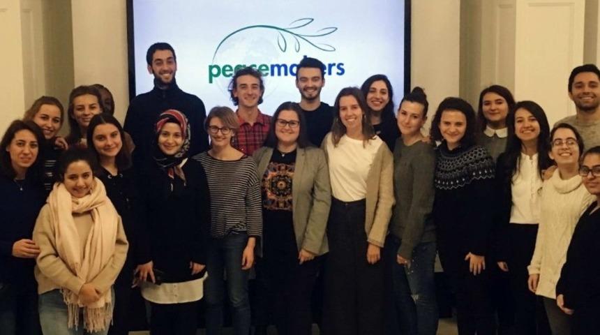 GA&Uuml;N TDP, barış el&ccedil;ileri projesi ile Rotterdam&rsquo;da