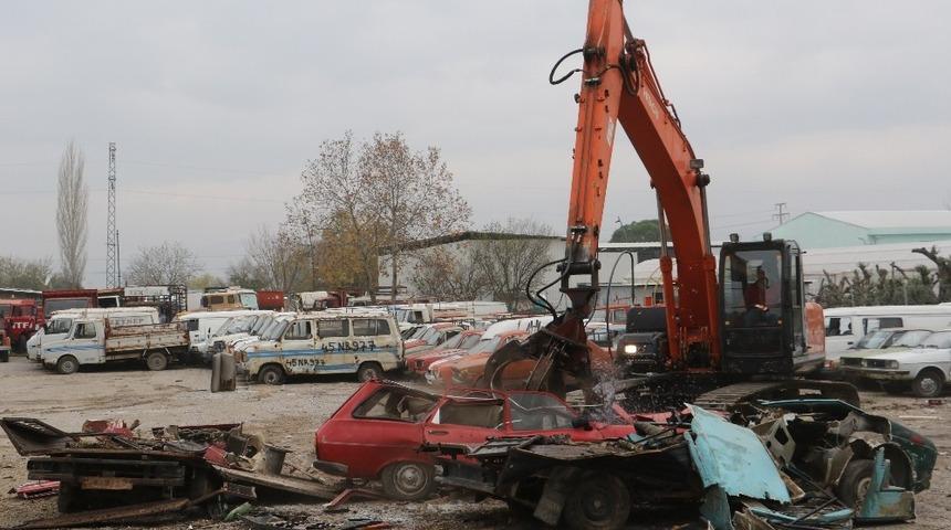 Manisa&rsquo;daki hurda ara&ccedil;lar MKE&rsquo;ye devredildi