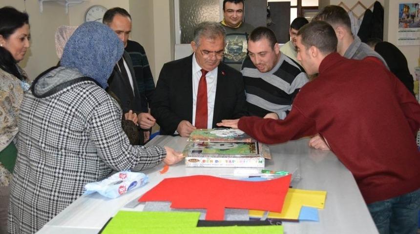 Kaymakam &Ccedil;alık, Engelliler Derneğini ziyaret etti