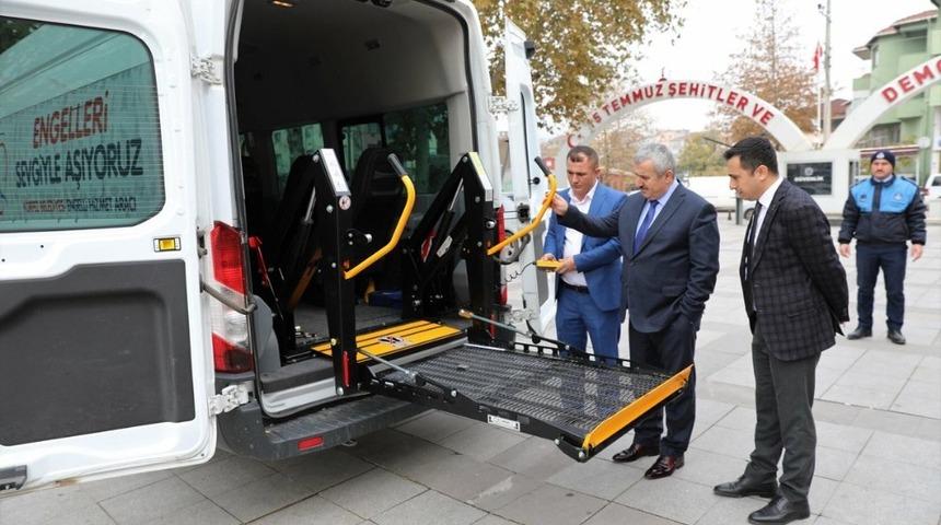 Engelli hizmet aracı g&ouml;reve başladı