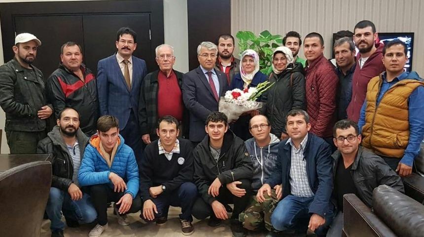 Kaymakam Yiğit, işitme engellileri ağırladı