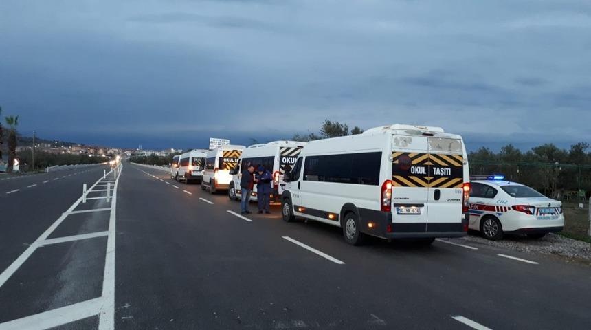 Ayvalık&rsquo;ta İl&ccedil;e Jandarma Komutanlığı ekipleri &rsquo;g&uuml;ven ve huzur&rsquo; uygulaması yaptı
