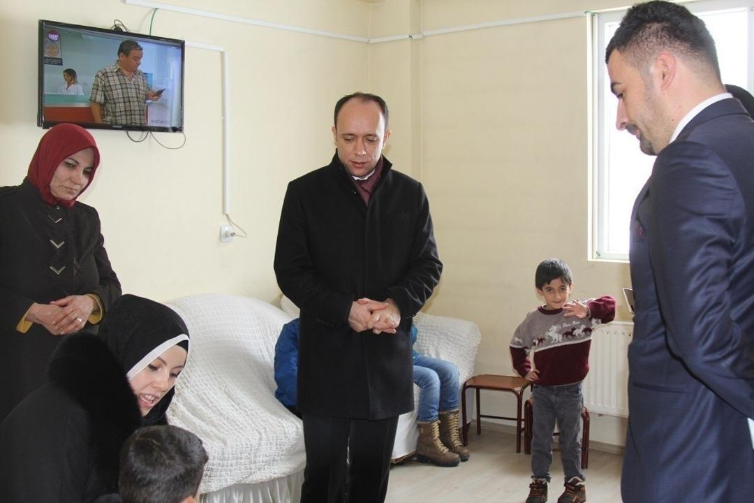 Kaymakam Solak&rsquo;tan anlamlı ziyaret