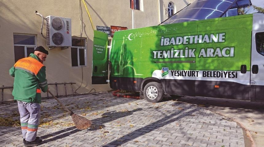 Yeşilyurt temizliği ile dikkat &ccedil;ekiyor