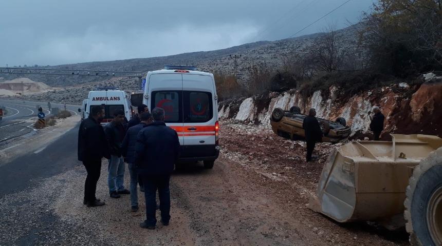Adıyaman&rsquo;da otomobil takla attı: 3 Yaralı