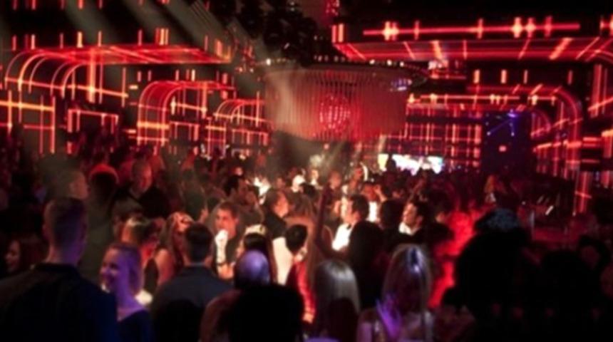 Skandal: Gece kulübünde toplu tecavüz! Müdahale etmek yerine video çektiler