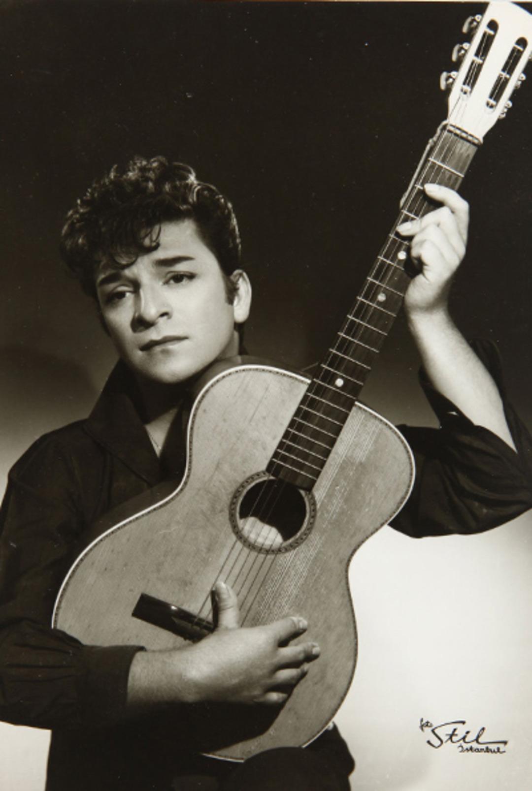 Google'dan Zeki M&uuml;ren'e &ouml;zel Doodle 