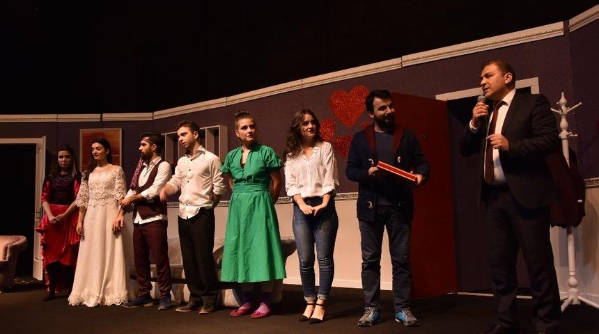 &ldquo;Şahane d&uuml;ğ&uuml;n&rdquo; izleyiciden tam not aldı