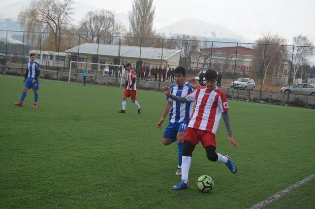 Futbolun şampiyonu Spor Lisesi