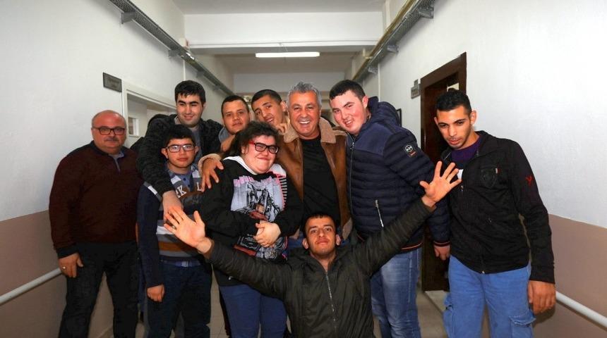 S&ouml;zen&rsquo;den &ouml;zel &ccedil;ocuklara s&uuml;rpriz