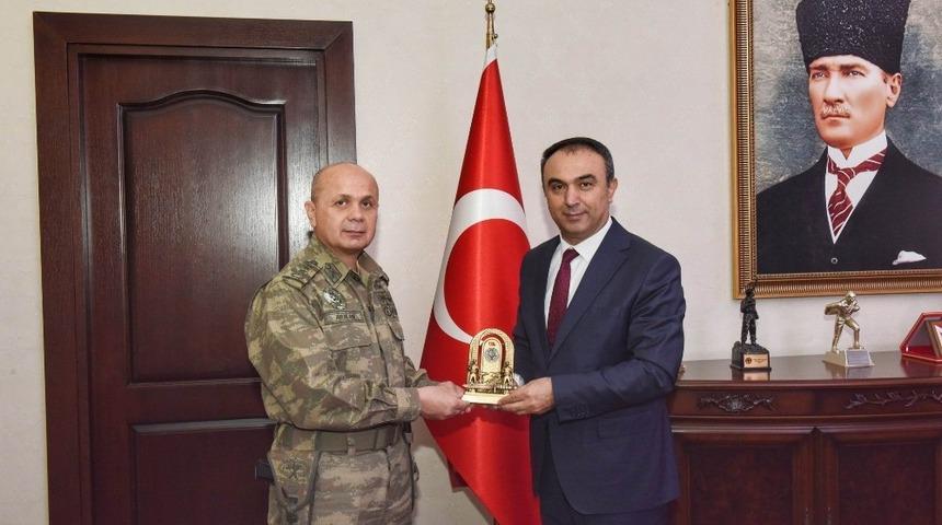 Vali Soytürk’e ziyaretler sürüyor