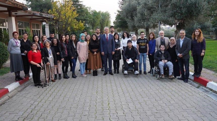 Rekt&ouml;r Budak, akşam &ccedil;ayında &ouml;zel konuklarını ağırladı