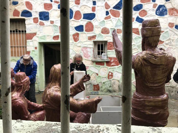 72 yıllık cezaevini atölyeye çevirdiler G1